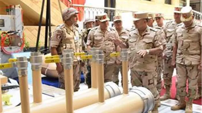 الفريق أسامة عسكر يشهد تنفيذ مراحل مشروع مراكز القيادة التعبوي للوقود