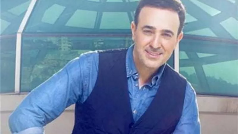 والدة صابر الرباعي تحاط باهتمام الجمهور... ما السبب؟