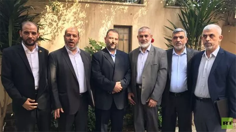 وفد حماس يغادر القاهرة ويعود الثلاثاء المقبل لإستكمال المفاوضات