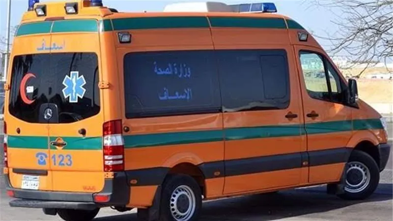 إصابة طفل صدمه قطار أثناء عبوره مزلقان بقنا