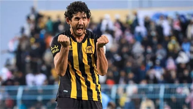 بعد رحيل حجازي.. إتحاد جدة يضع المدافع البرازيلي في أولوياته