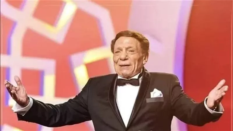 أشرف زكي يكشف حقيقة وفاة عادل إمام
