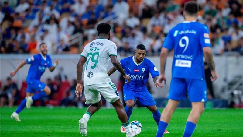 الهلال يفاجئ أهلي جدة بريمونتادا قاتلة في كلاسيكو الدوري السعودي