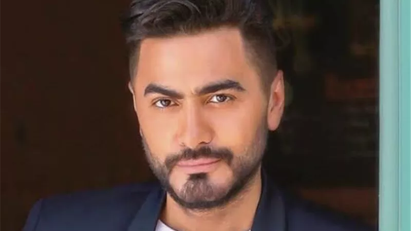 تامر حسني يكشف كواليس 