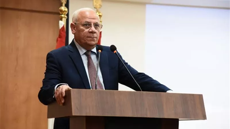 محافظ بورسعيد يتفقد مركز الخدمات اللوجستية