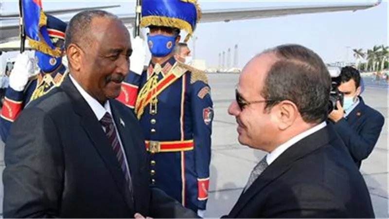 في أول زيارة له بعد اندلاع الحرب.. البرهان يتوجه إلى ‎مصر للقاء الرئيس السيسي