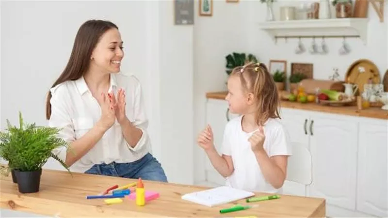 7 خطوات لجعل طفلك ناجحُا في الدراسة ويستمتع بها