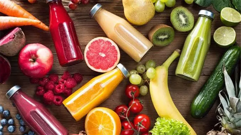 مشروبات سحرية لمواجهة برودة الخريف وحماية صحتك