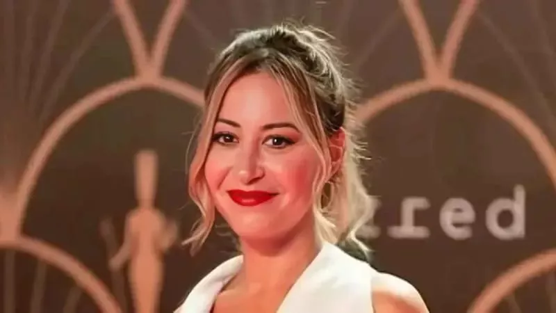 “منة شلبي” تغيب عن تكريمها بمهرجان الإسكندرية.. لهذا السبب