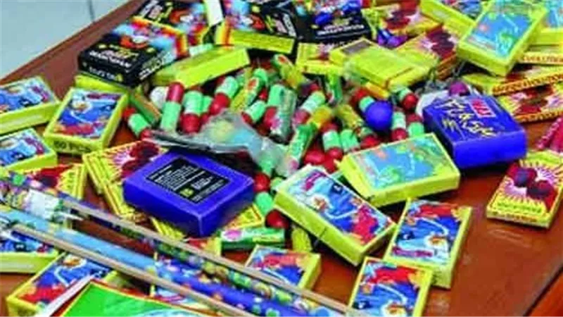 أمن القاهرة يضبط ألعاب نارية قبل تهريبها خارج البلاد 
