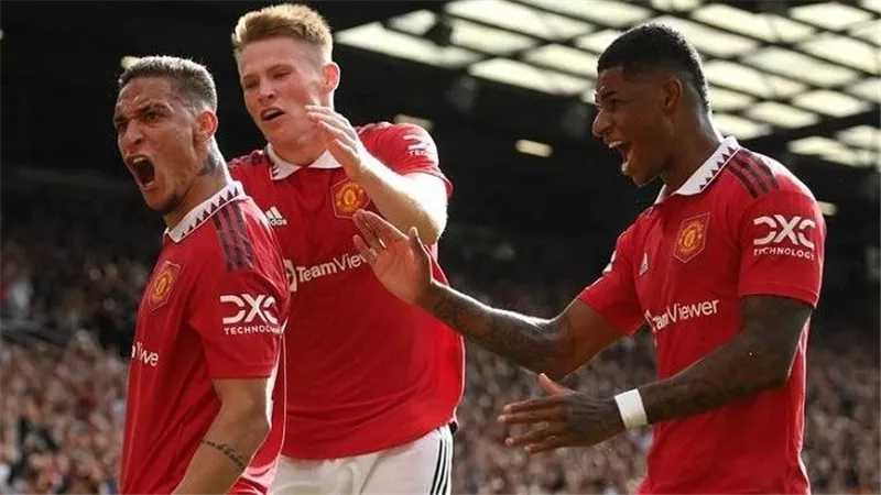مجانًا| كيفية مشاهدة مباراة مانشستر يونايتد وأستون فيلا في الدوري الإنجليزي؟ 