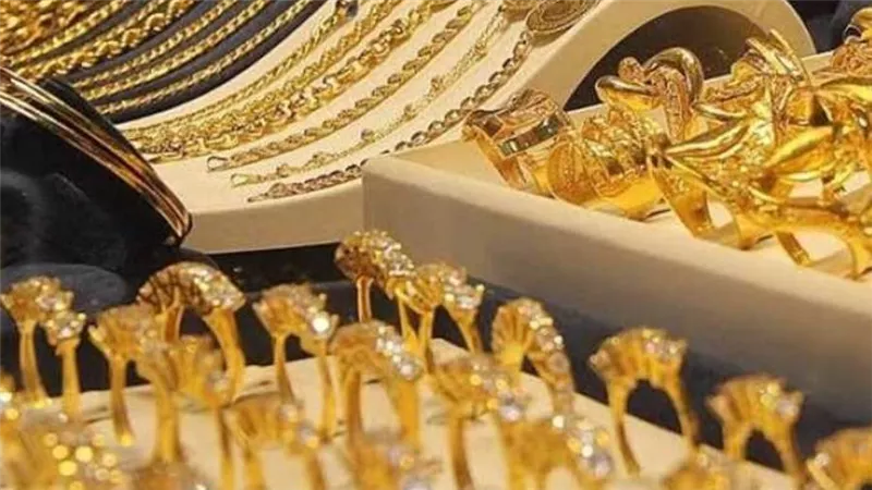 انخفاض أسعار الذهب مع بداية التعاملات الصباحية اليوم الخميس