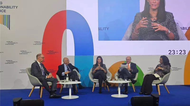 المشاط تسلط الضوء على المنصة المبتكرة للتمويل المشترك بـ بنوك التنمية