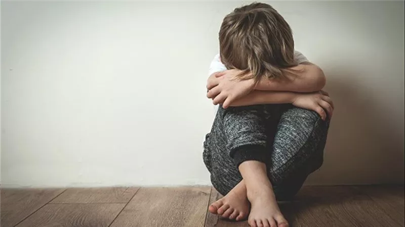  6 علامات تدل على إصابة طفلك بـ المرض النفسي.. تعرف 
