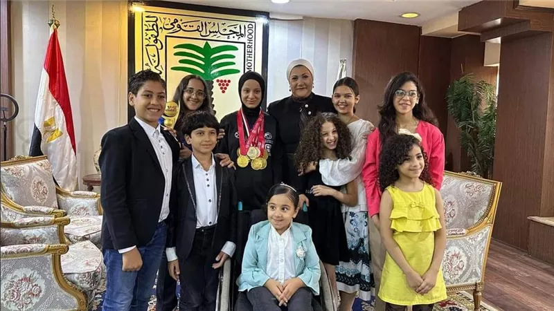 في اليوم العالمي للفتاة| القومي للطفولة تولي مهام رئاسة المجلس للمتميزات