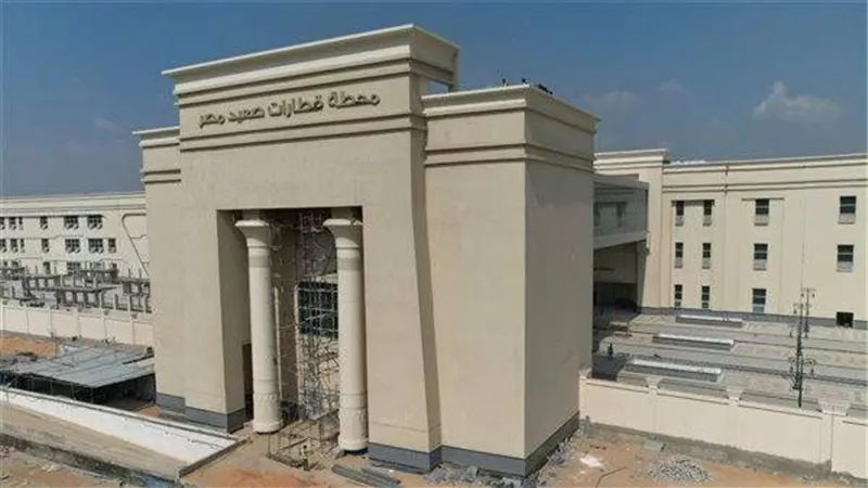 أكبر مشروعات النقل في مصر| السيسي يفتتح محطة قطارات بشتيل الجديدة