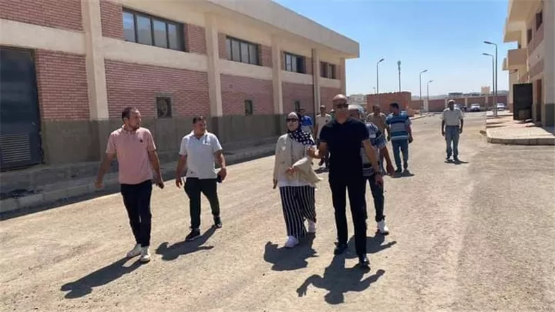 وزير الإسكان يؤكد ضرورة وضع خطط زمنية محددة لتنفيذ المشروعات الجديدة 