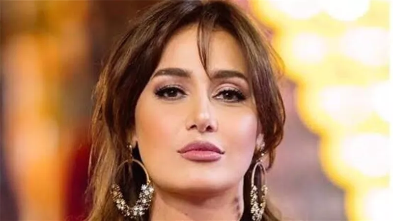 فيلم الذكريات..  «حلا شيحة»  تُشارك تجربتها في «السلم والثعبان» 