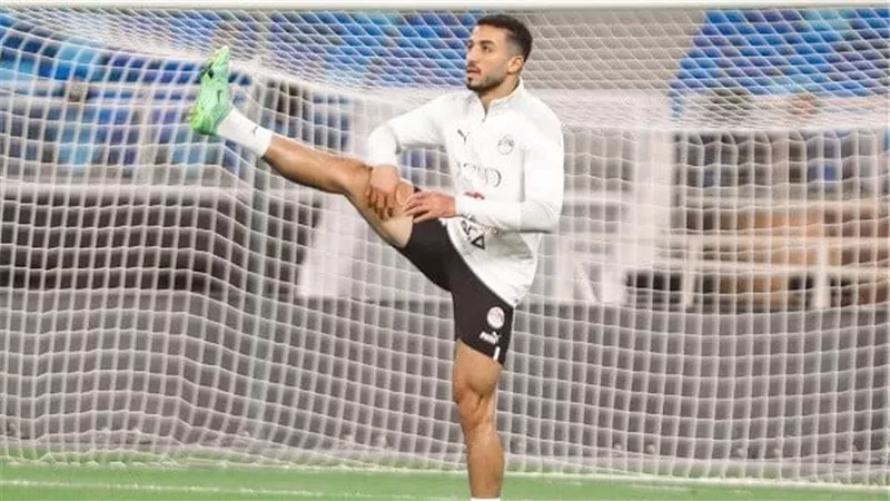 محمد عبد المنعم يطير مع بعثة المنتخب لـ موريتانيا