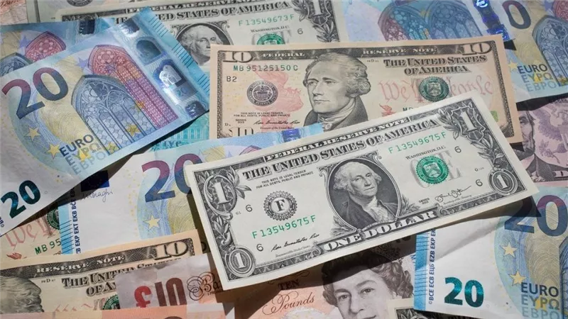 سعر الدولار والعملات الأجنبية أمام الجنيه المصري اليوم الخميس