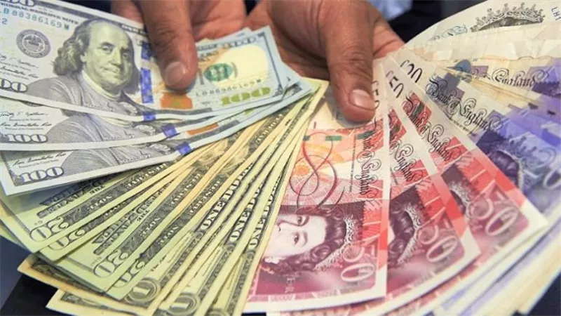 سعر الدولار واليورو أمام الجنيه المصري بـ البنوك اليوم السبت