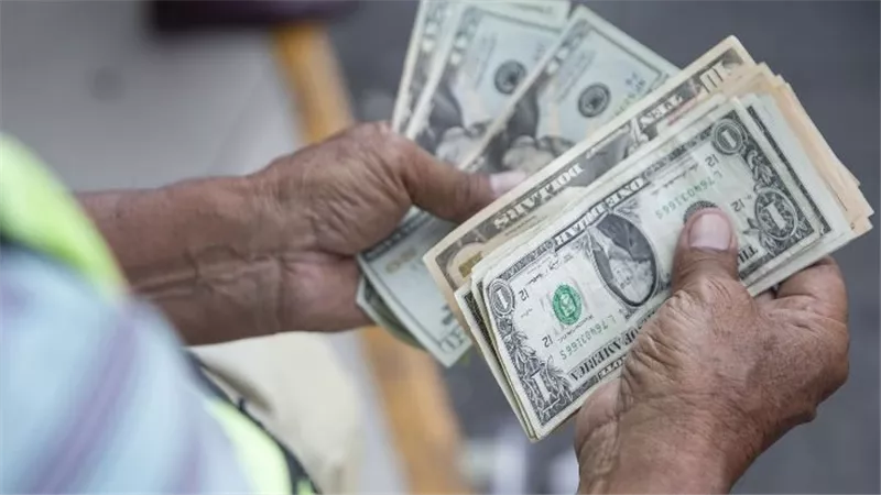 الأمن يتصدى لـ تجار النقد الأجنبي في حملات رقابية بـ المحافظات 