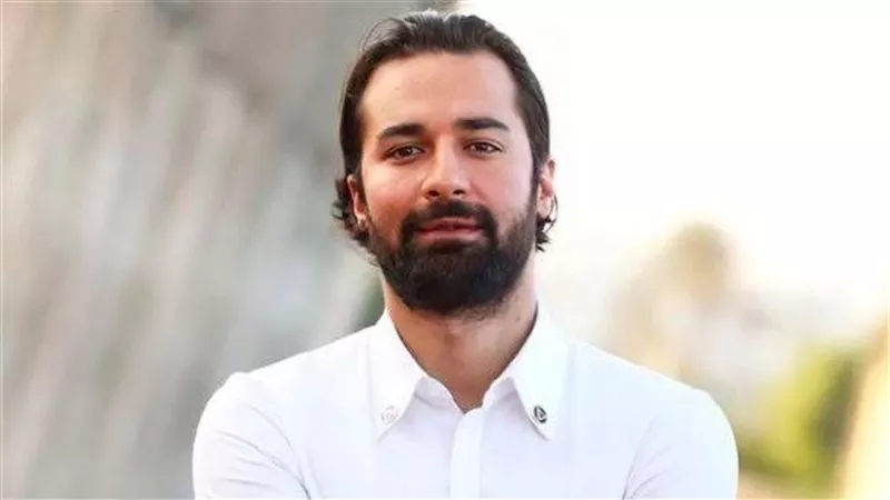أحمد حاتم يشارك في مبادرة «غرفة التعايش مع التوحد»