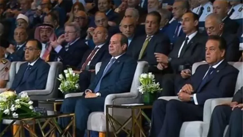 الرئيس السيسي يصارح المصريين بالتحديات التي واجهتها الدولة