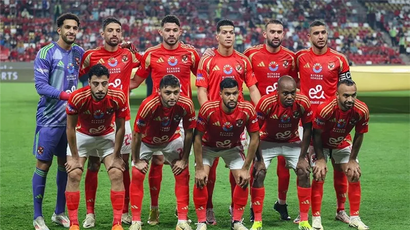 نهائي السوبر المصري.. موعد عودة بعثة الأهلي من الإمارات