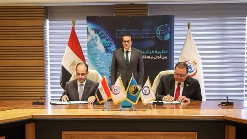 لتعزيز منظومة الصحة.. توقيع بروتوكول تعاون بين «الرقابة الصحية» و «المجلس المصري»