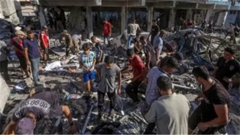 دمار شامل.. مسؤول أممي يصف الوضع عقب زيارته لغزة