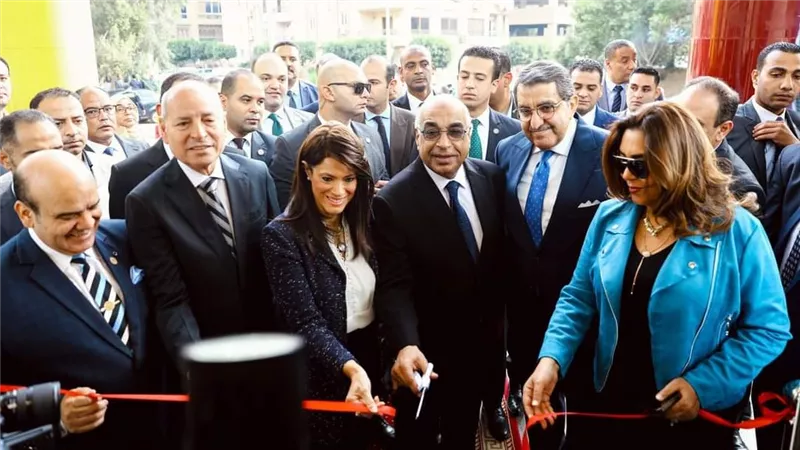 افتتاح «مركز خدمات مصر» بمنطقة المقطم بحضور وزاري حافل