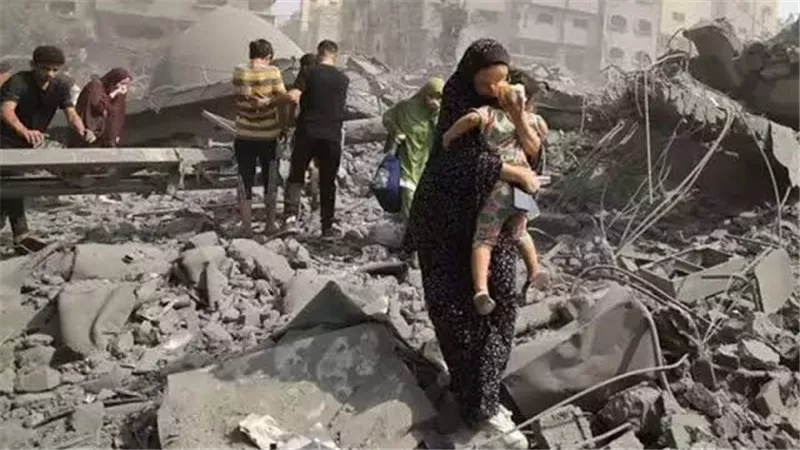 قصف إسرائيلي يستهدف حملة تطعيم الأطفال فى حي الشيخ رضوان بـ غزة