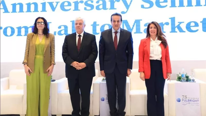 وزير التعليم يثمن التعاون الوثيق بين هيئة فولبرايت والصحة في تدريب الأطباء