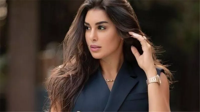 ياسمين صبري وكريم عبد العزيز يستأنفان تصوير «الأرض السوداء»