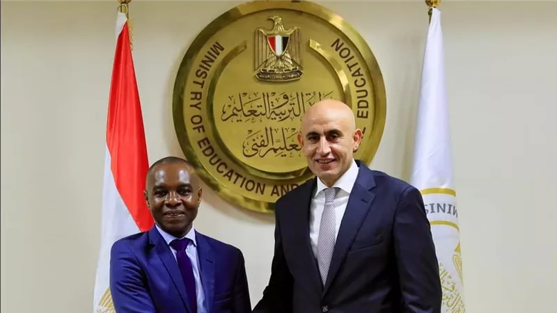 وزير التعليم يبحث تعزيز سبل التعاون الفرنسي في جودة المنظومة بمصر