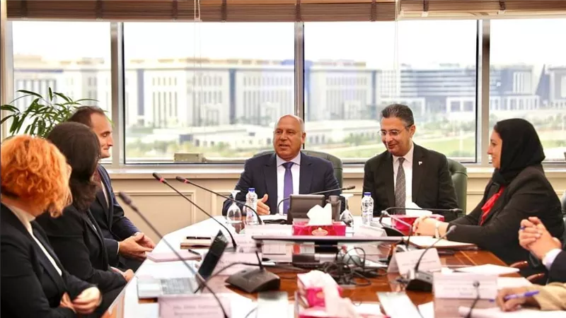النقل: إقامة مصنع نمساوي لإنتاج مادة SPC المستخدمة في الأرضيات وتجاليد الحوائط 