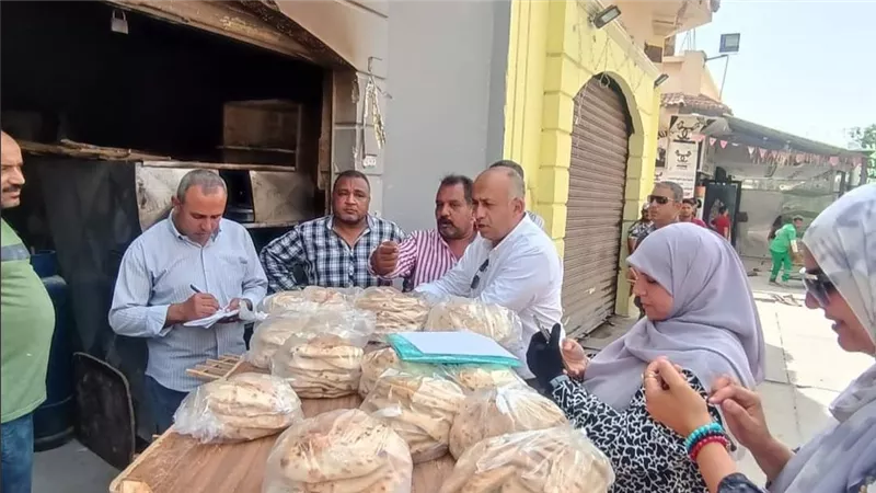 التموين تشن حملات تفتيشية على المخابز والأسواق التجارية 