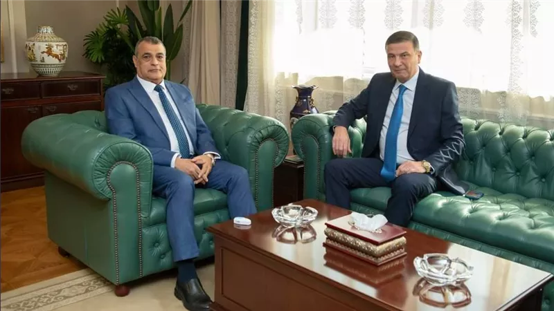 وزير الإنتاج الحربي يلتقى وزير الزراعة لبحث الموقف التنفيذي لمشروعات التعاون