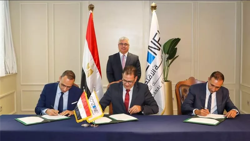توقيع عقد شراكة بين اقتصادية قناة السويس والنيل لإعادة تدوير البلاستيك