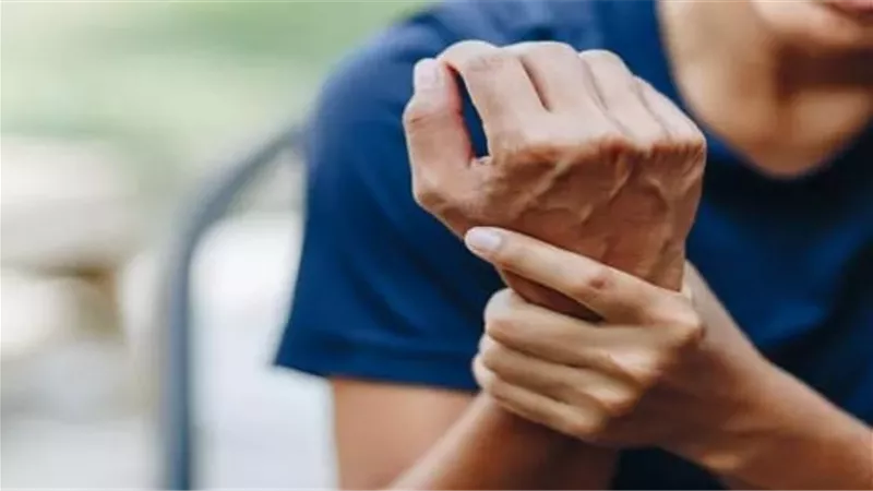 اليوم العالمي لمرضي السكري.. علاقة أمراض العظام والمفاصل بـ السكر 