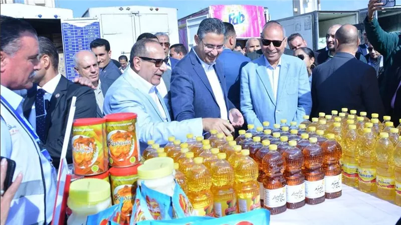 تعرف على أسعار السلع المتوفرة بـ سوق اليوم الواحد فى القاهرة