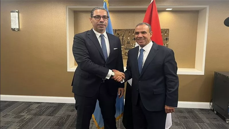 وزير الخارجية يجتمع مع نظيره القبرصي لبحث سبل التعاون بين البلدين 