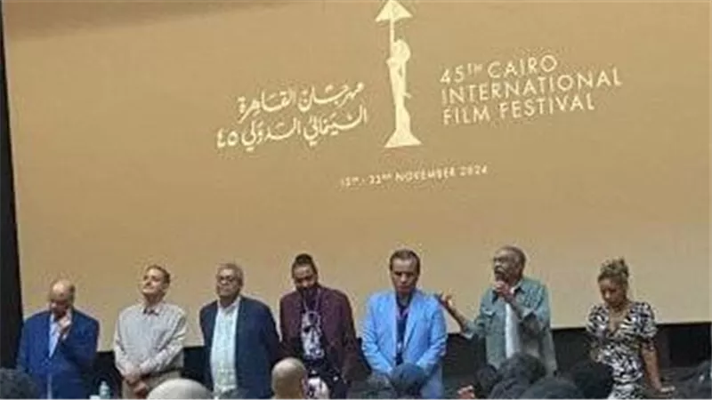 سيد رجب يكشف كواليس مشاركته في «أبو زعبل» بمهرجان القاهرة