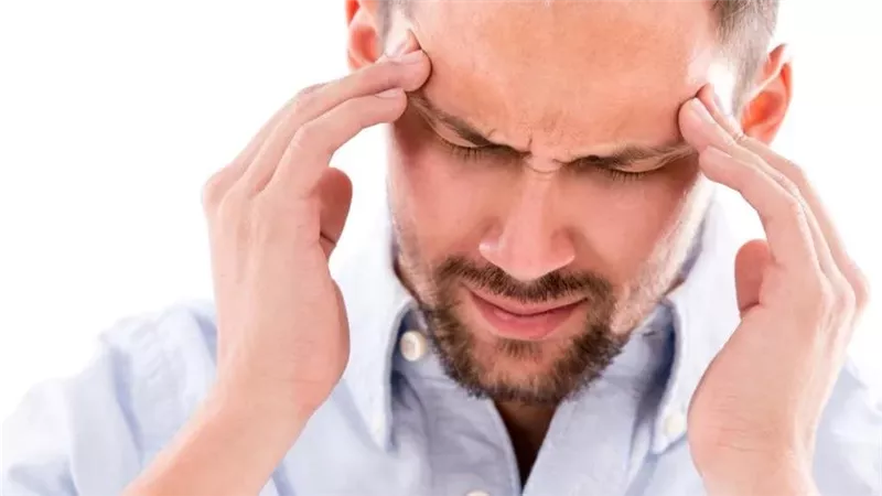 الصداع المستمر: اكتشف الأسباب الخفية وراء الألم الذي لا يتوقف