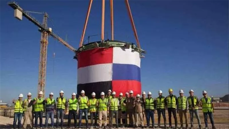 محطة الضبعة النووية تواصل تقدمها مع تركيب مصيدة قلب المفاعل