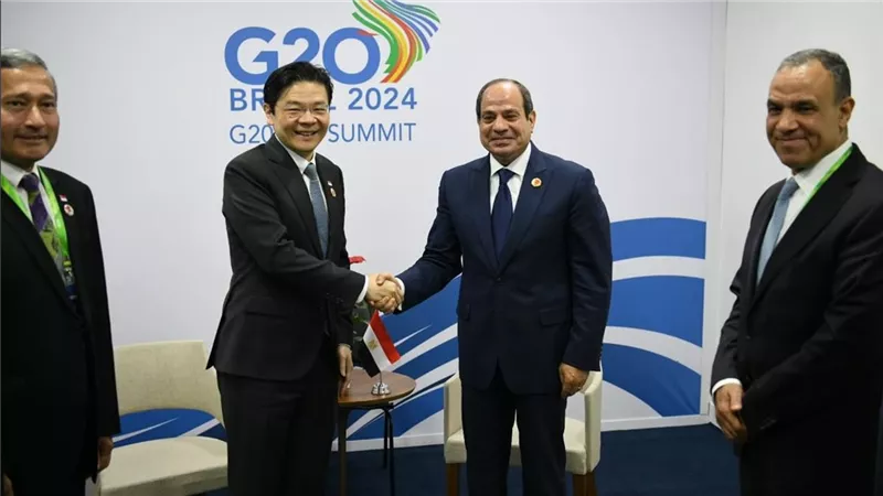 تعزيز التعاون الثنائي بين مصر وسنغافورة على هامش قمة مجموعة العشرين