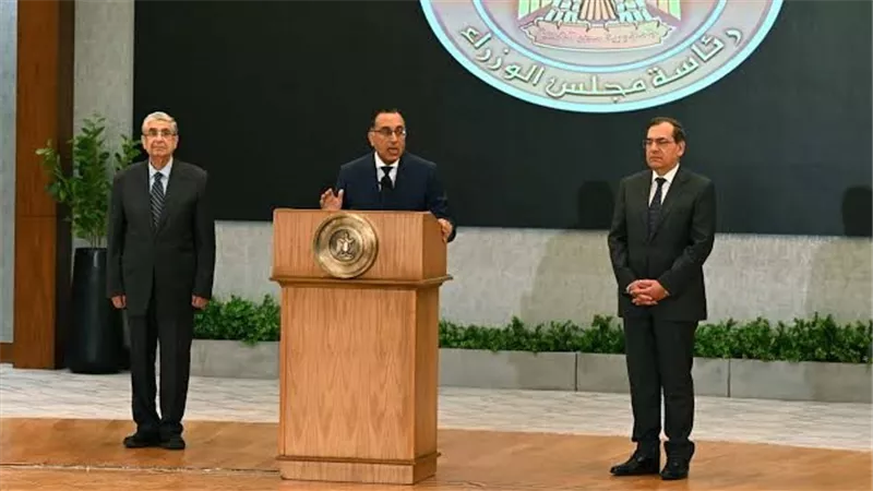مجلس الوزراء يشدد عقوبة الاستيلاء على التيار الكهربائي