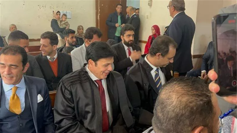 دفاع عمر زهران بواقعة سرقة المجوهرات: موكلي مريض قلب وأطالب بإخلاء سبيله