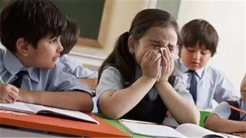 نصائح وقائية لطفلك قبل الذهاب للمدرسة لتجنب نزلات برد الشتاء